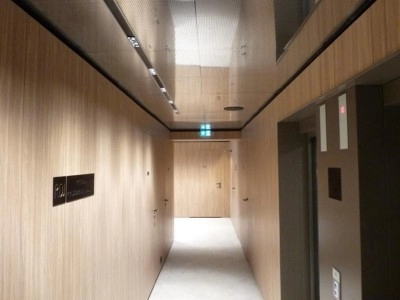 Miroir plafond par Clip Concept